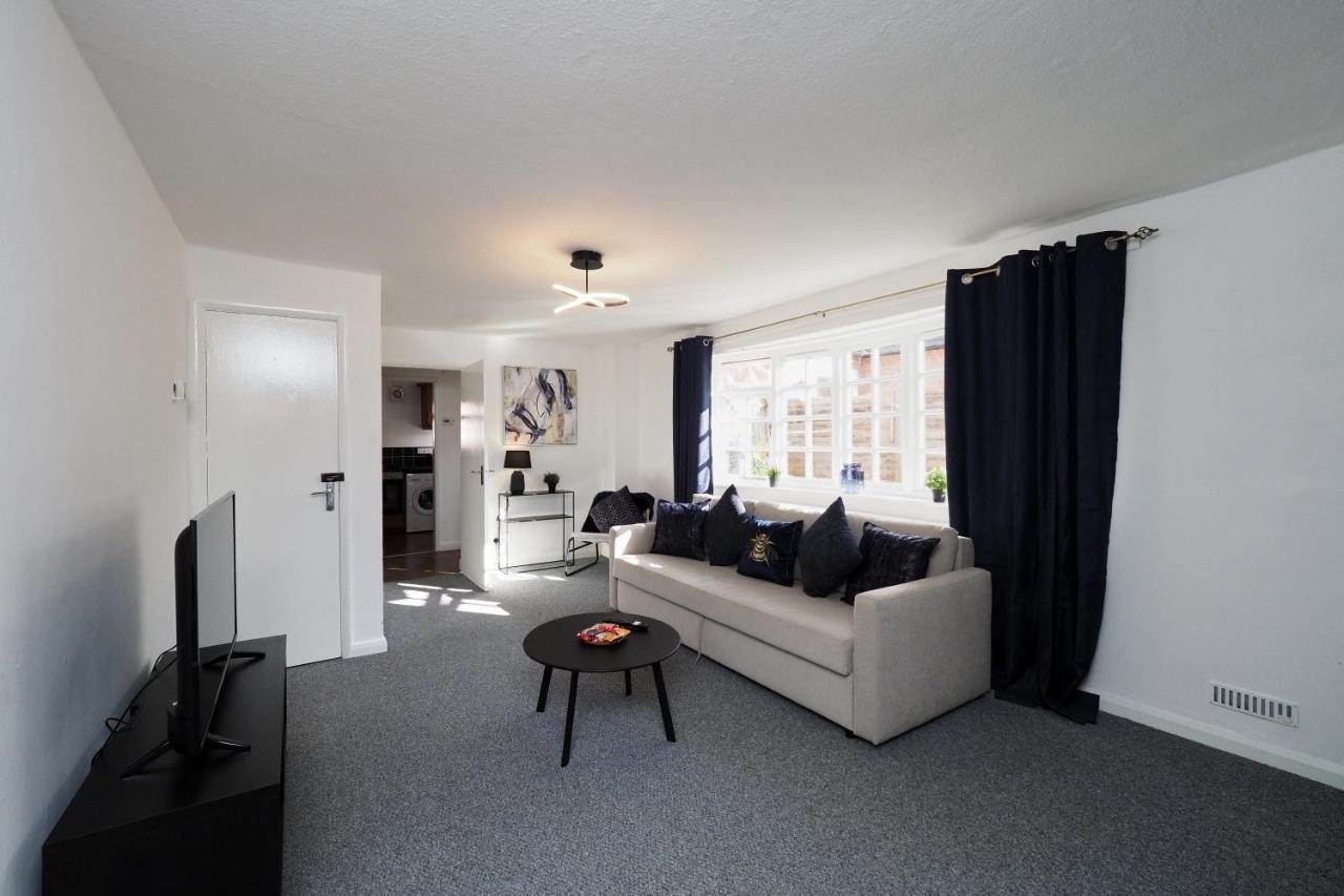 Home In Wellesbourne - Contractors - Families - Reduced Rates Eksteriør billede